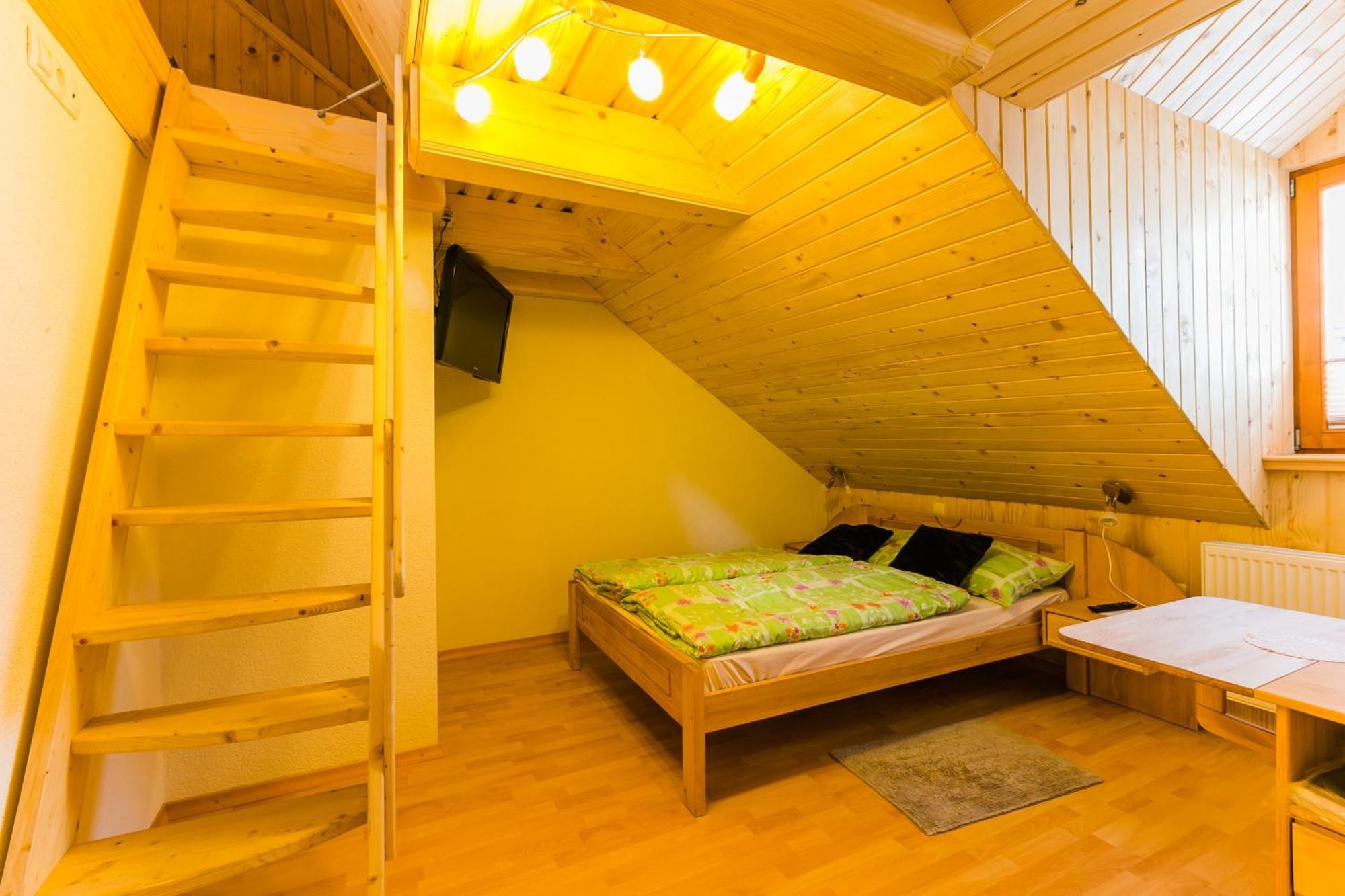 Ekoturizem Vizencar Hotel Cerklje na Gorenjskem Ngoại thất bức ảnh