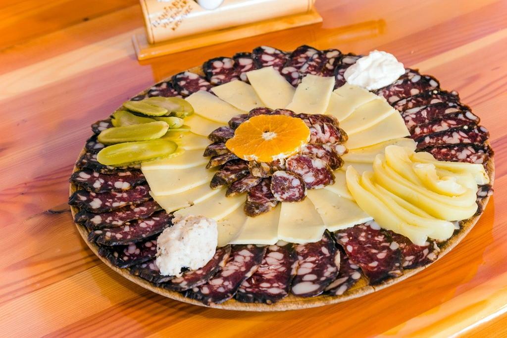 Ekoturizem Vizencar Hotel Cerklje na Gorenjskem Ngoại thất bức ảnh